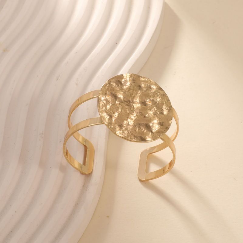 Fashionable Jewelry Design Exaggerated Metal Texture Hollow Bowknot Women's Arm Bracelet Bangle_ipsvogv.com