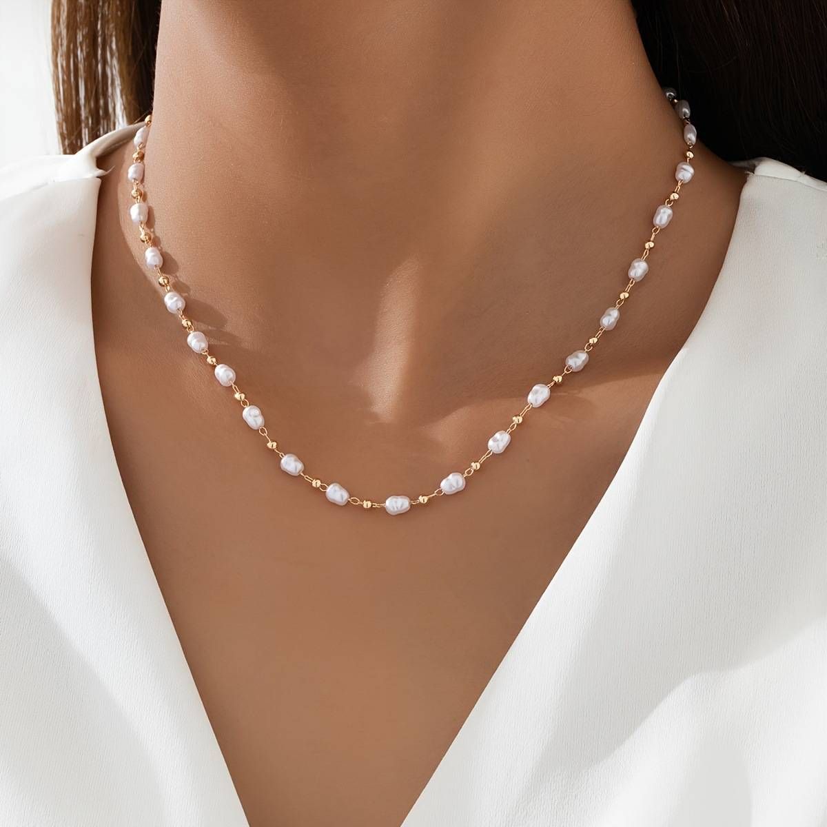 Hot Selling Simple Retro Light Luxury Style Fashionable And Elegant Pearl Gold Beaded Clavicle Necklace Ladies Jewelry_ipsvogv.com