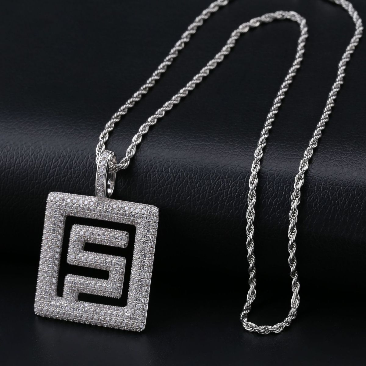 Men's Hip-Hop Style Solid Pendant Necklace With Zircon, Geometric Design, Gold & Silver Options Solid Pendant Zircon Trendy Necklace Accessories_ipsvogv.com