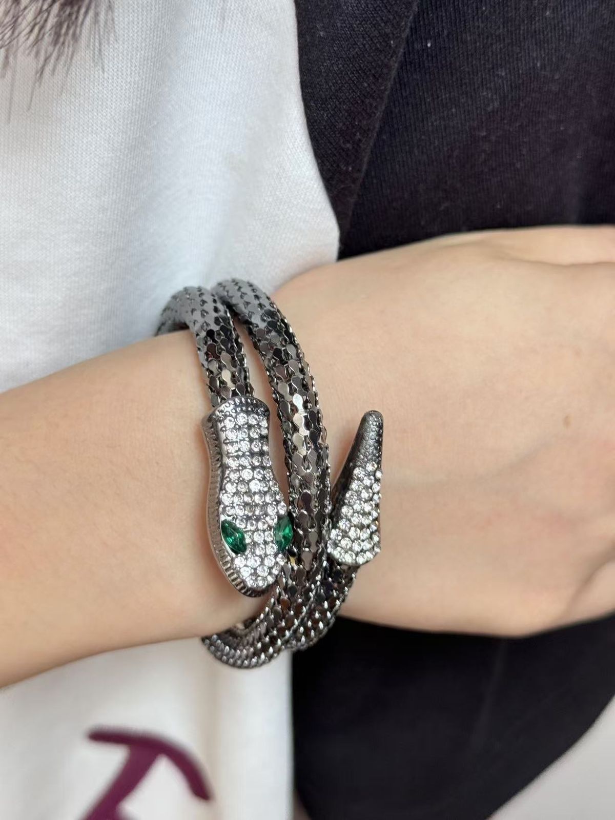 New Exaggerated Snake-Shaped Wrap Adjustable Alloy Inlaid With Rhinestones Niche Hip-Hop Punk Style Men's Bracelet_ipsvogv.com