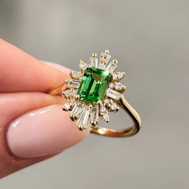 Sanjie's New Gold Green Zircon Women's Ring Instagram Internet Celebrity Fashion Outfit Square Diamond Accessories_ipsvogv.com