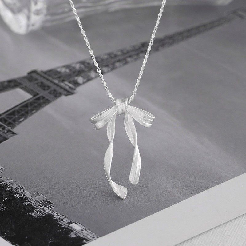 Exquisite Matte Ribbon Bow Necklace For Women French High-end Fashion Versatile Ins Ballet Style Clavicle Chain_ipsvogv.com