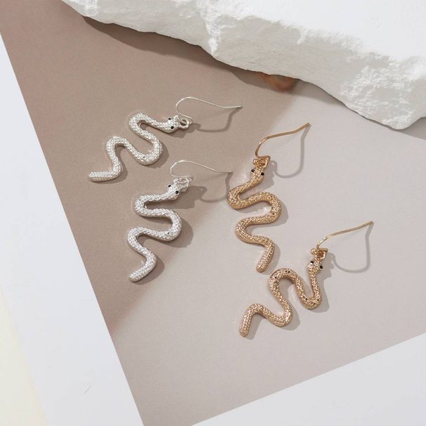 2 Pairs Of Creative Snake Personality Studs European And American Cold Fashion Exaggerated Earrings_ipsvogv.com