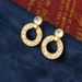 Fashionable geometric pearl for women, light luxury, high-end feel, red earrings, simple and versatile Chinese earrings_ipsvogv.com