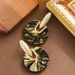 Fashionable Exaggerated Cold Style Leopard Print For Women With A Sense Of Luxury, Simple And Timeless Silver Needle_ipsvogv.com
