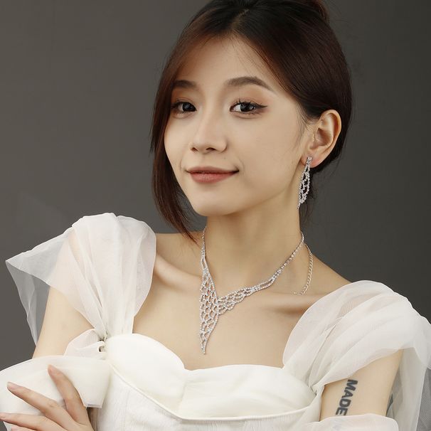 Luxury Bridal Jewelry Set - Sparkling Diamond Necklace & Earrings For Wedding (Water Drop Design)_ipsvogv.com