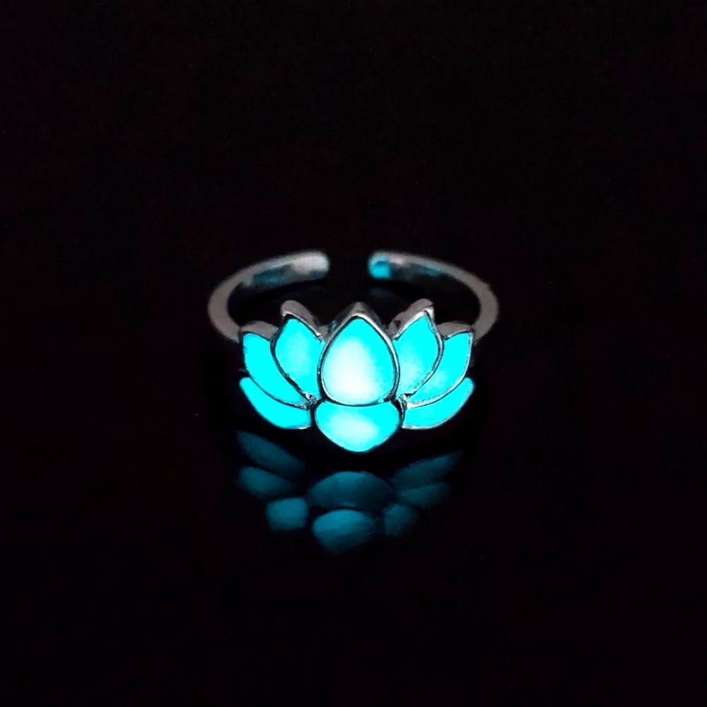 No fading luminous lotus ring yoga energy luminous lotus ring ladies fashion flower shaped ring_ipsvogv.com