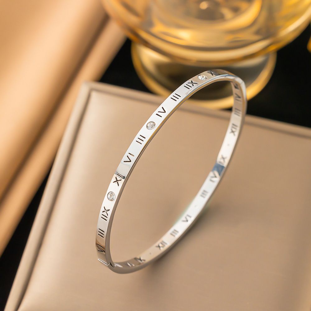 Niche Design Titanium Steel Roman Digital Diamond For Women's Light Luxury High Grade Colorless Best Friend Bracelet_ipsvogv.com