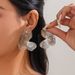 Cross Fashion High-end Hollow Ginkgo Leaf Ear Studs With Feminine Temperament, Metal Large Petal Earrings_ipsvogv.com
