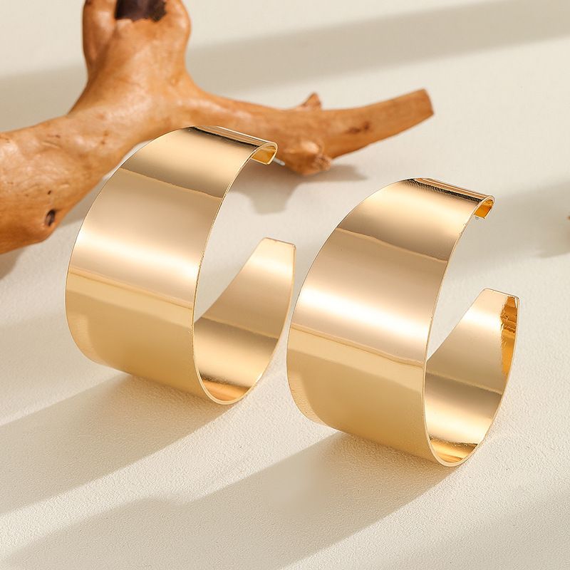Minimalist High-End Gold Glossy C-Shaped Light Luxury Niche Geometric Stud Drop Earrings_ipsvogv.com
