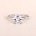 Cao Shichao's Sparkling Oval Zircon Ring Is A High-end And Luxurious Design Accessory For Women's Simulation_ipsvogv.com