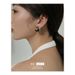 Light luxury design gold foil fragment earrings high end Hepburn style earrings temperament small and versatile fashionable earrings_ipsvogv.com