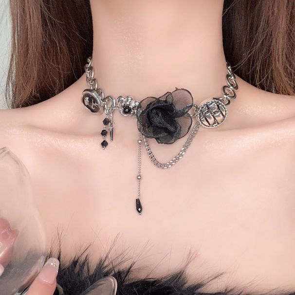 Sweet Cool Girl Button Lace Rose Patchwork Necklace For Women Fashion Versatile Ins Niche Temperament Light Luxury_ipsvogv.com
