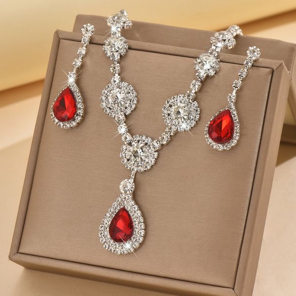 Women’s Jewelry Set Fashion Hot Selling Zircon Diamond Geometric Necklace Earrings Set Light Luxury Clavicle Chain High End Temperament Jewelry_ipsvogv.com