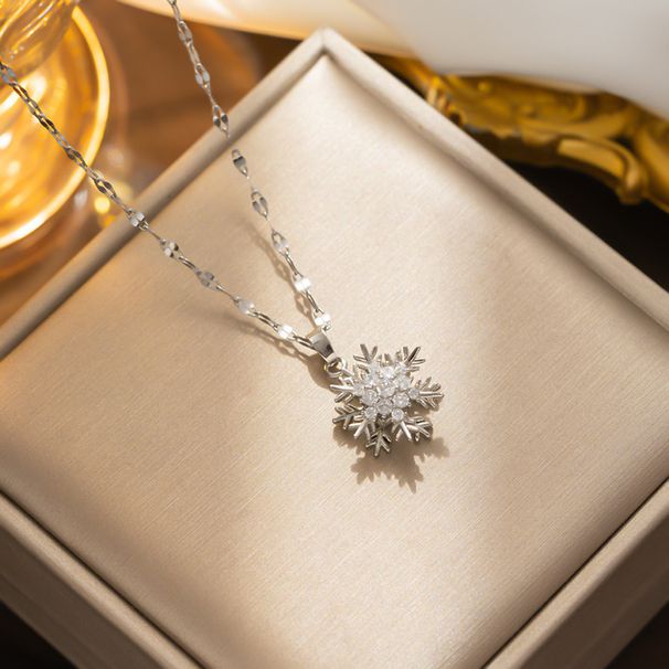 Personalized Romantic Christmas Spinning Snowflake Girl Simple Sacred Snow Collar Chain Creative Sweet Snowflake_ipsvogv.com