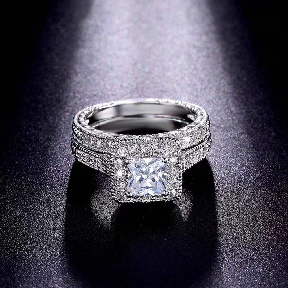 Diamond Studded Fashion Luxury High End Design Engagement Wedding Couple Combination Square Diamond Ring_ipsvogv.com