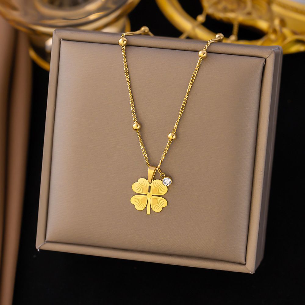 Titanium Steel Clover Necklace For Women With Diamond Cutouts, High-end Design, Light Luxury, Niche 2023_ipsvogv.com
