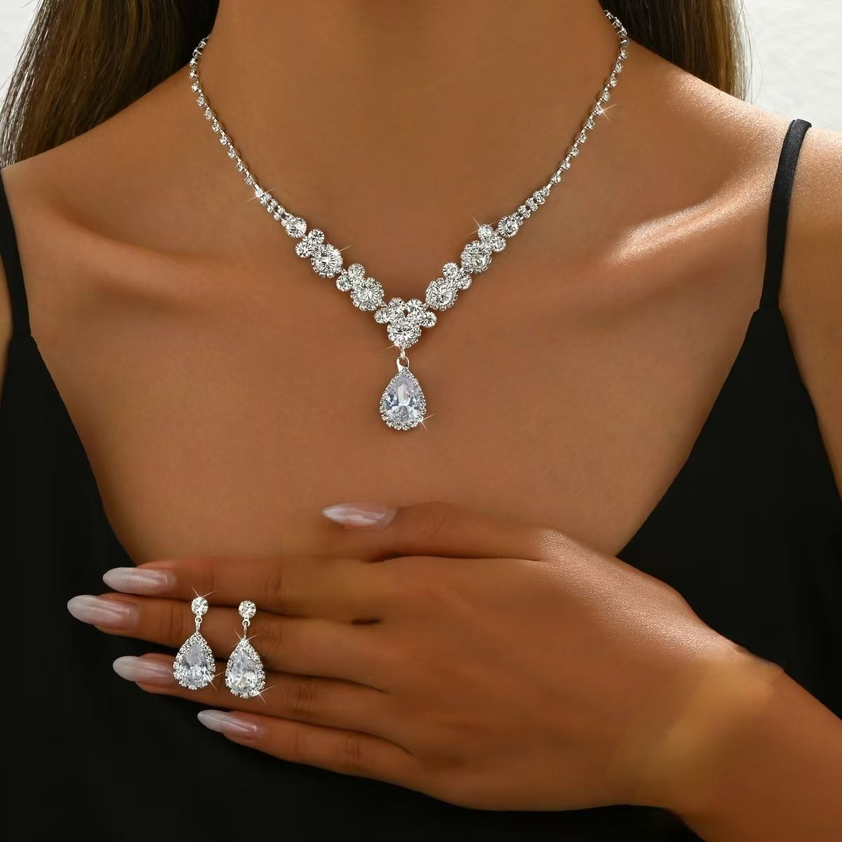 Luxury Rhinestone Zircon Necklace Earrings Bracelet Ring Four-Piece Set Fashion Exquisite_ipsvogv.com