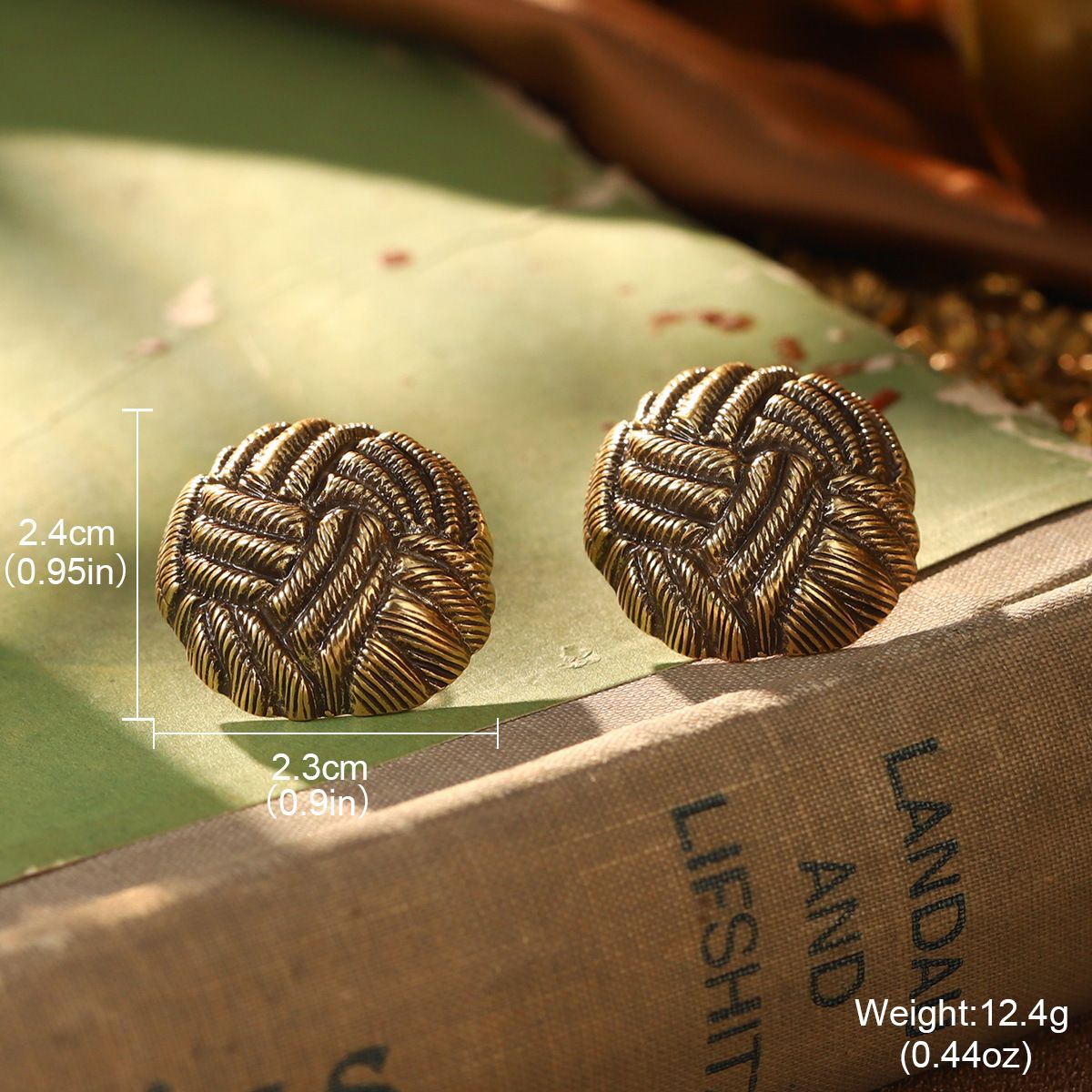 Second Hand Niche Russian Gold High End Earrings Flower Heavy Industry Earrings Temperament Retro Silver Needle Earrings_ipsvogv.com