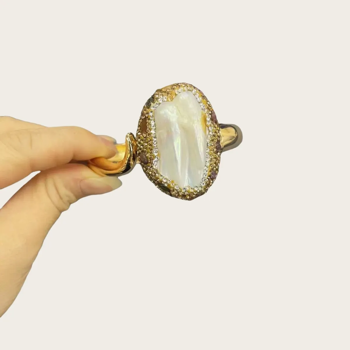 Handmade Baroque Freshwater Pearl Cuff Bangle Inlaid Champange Rhinestone Crystal Statement Lucky Turkish Style Jewelry Wed Gift_ipsvogv.com