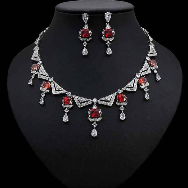 Banquet Accessories Noble Luxury Geometric Irregular Zircon Pendant Necklace Earring Set_ipsvogv.com