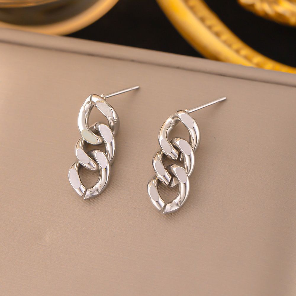 French Chain Gold Exaggerated Earrings Made Of Titanium Steel For Women, Gold-plated And Colorfast_ipsvogv.com
