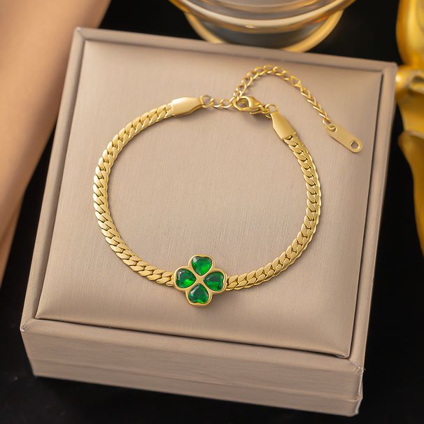2023 New Emerald Necklace Jewelry Set Love Clavicle Chain Women's Fashion Stainless Steel Pendant_ipsvogv.com