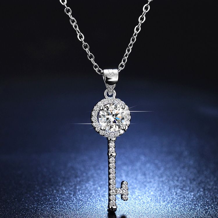 Simulated Mosan Diamond Key Necklace Women's Classic One carat Pendant Fashion Jewelry Kwai Live Broadcast_ipsvogv.com