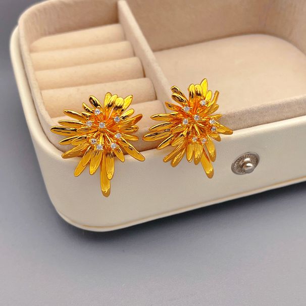 Qingdao new irregular fireworks zircon earrings with simple temperament, fashionable personality, and high-end feel_ipsvogv.com