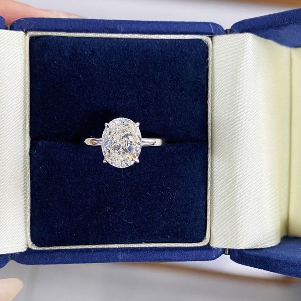 S Pure Silver Ring, Female Pigeon Egg Four Claw Classic Ice Flower Cut High Carbon Diamond Ring_ipsvogv.com