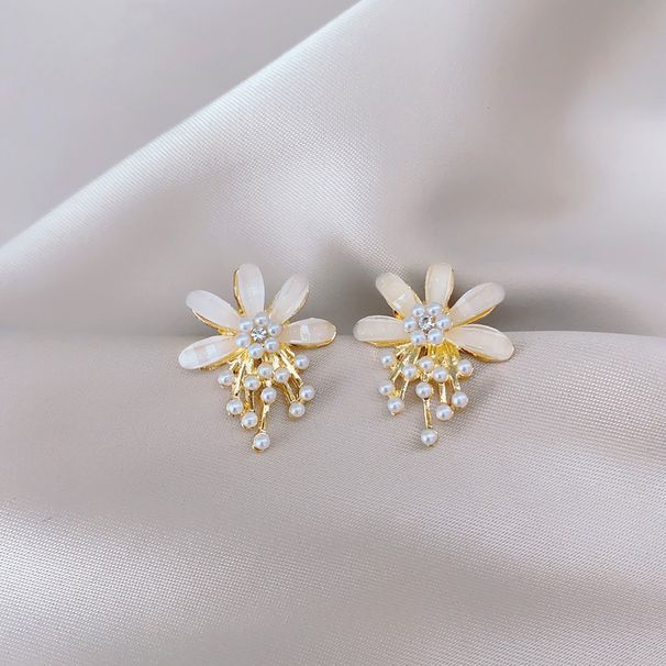 Korean flower pearl simple temperament unique niche high end design fairy earrings price adjustment_ipsvogv.com