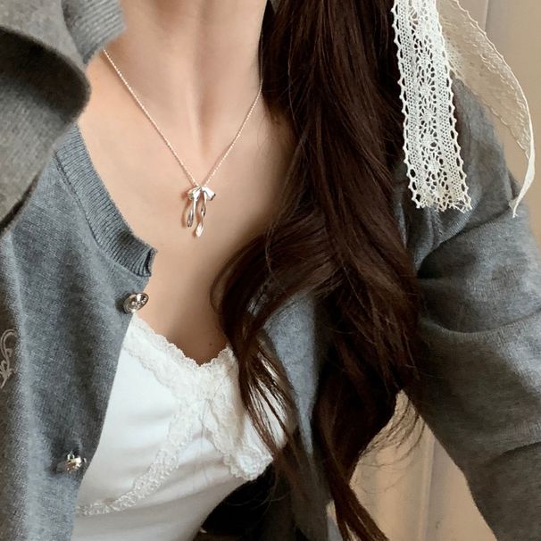 Korean Dongdaemun Sweet Metal Bow Ribbon Ins Style Electroplated Silver Necklace For Women_ipsvogv.com