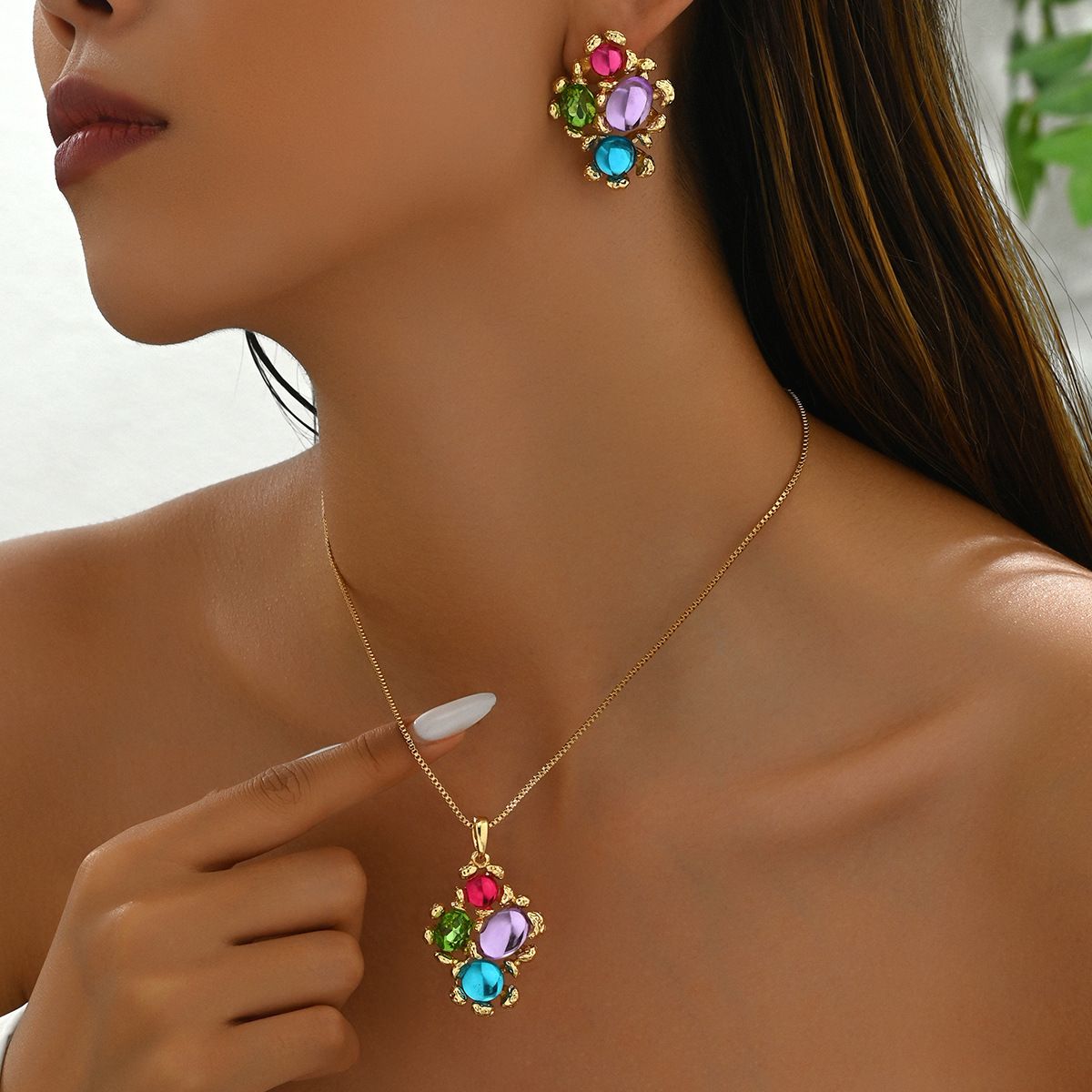Xiao Qingxin Korean version women's long necklace earring set with personalized color inlaid irregular collarbone chain_ipsvogv.com
