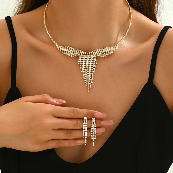 Yiwu Earrings Necklace Set Rhinestone Butterfly Choker Luxurious Bride Full Diamond Neck Chain Accessories For Women_ipsvogv.com