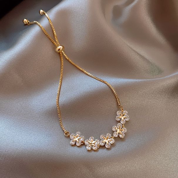 Fashion Zircon Flower Geometric Bracelet Korean Style Simple Tianium Steel Hand Jewelry_ipsvogv.com