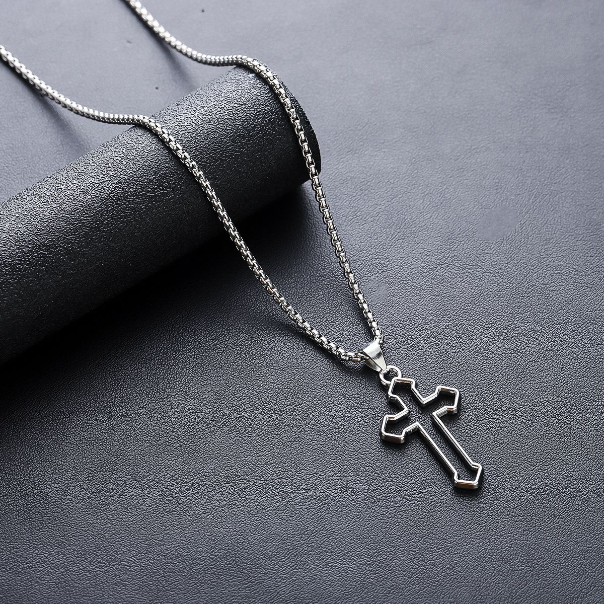 Cross Necklace For Men, Made Of Titanium Steel That Does Not Fade, With A High-end Feel And Versatile Personality_ipsvogv.com