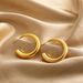 Popular Glossy Texture Fashionable Simple Stainless Steel C Shaped Earrings Geometric Circle Earrings_ipsvogv.com