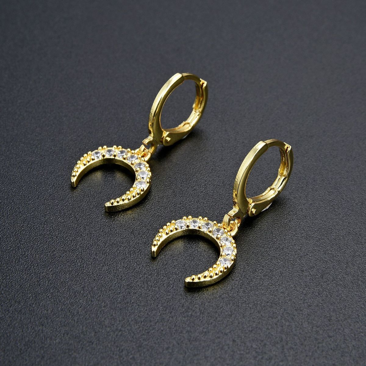 Women’s Jewelry Set Fashion Jewelry Exquisite Small Micro Inlaid CZ Zircon Female Earrings Personality Creative Crescent Earrings_ipsvogv.com