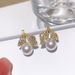 Cao Shi Imitates Pearl Leaf Earrings For Women's Daily Wearing Of Ladylike Accessories, Fashionable, Elegant, Light_ipsvogv.com