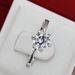 Fashionable and simple female ring Zircon micro inlaid platinum plated female engagement ring_ipsvogv.com
