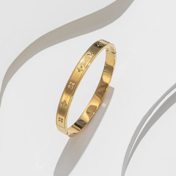 Designer Titanium Steel High Grade Lucky Grass Bracelet For Women's Fashion Small Fresh Clover Bracelet_ipsvogv.com
