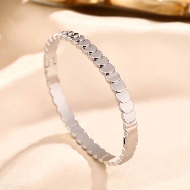 Internet Celebrity Fish Scales, Sparkling Titanium Steel Bracelets, Female Personality Trend, Wave Hand Accessories That_ipsvogv.com