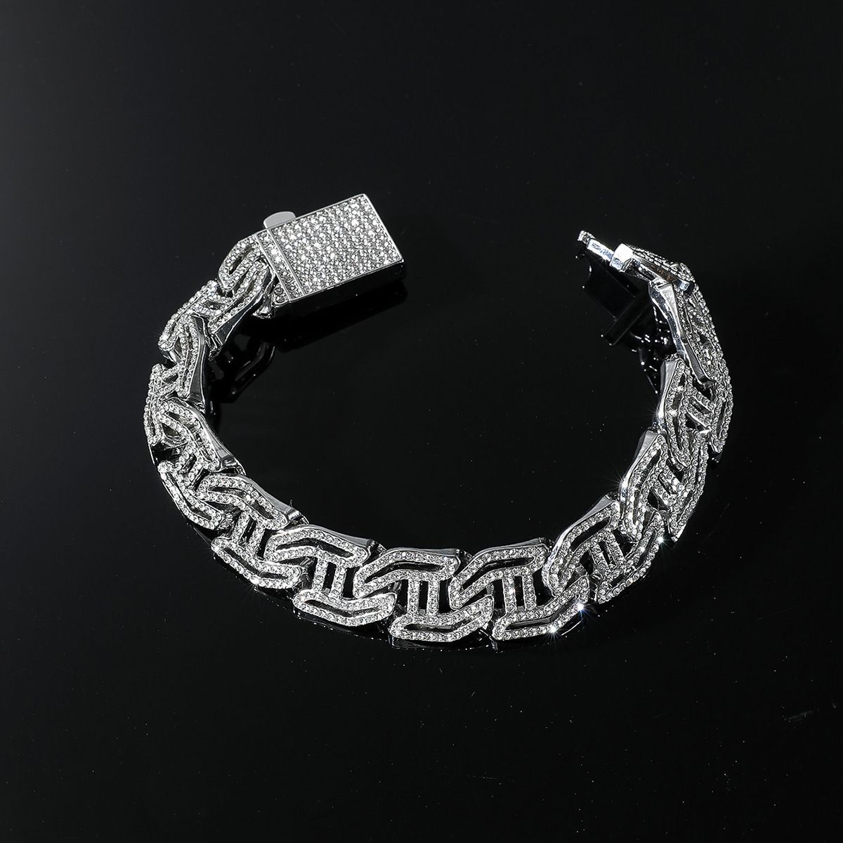 Hip hop trendsetter H-letter hollowed out Cuban with diamond inlaid bracelet for men and women hiphop necklace_ipsvogv.com