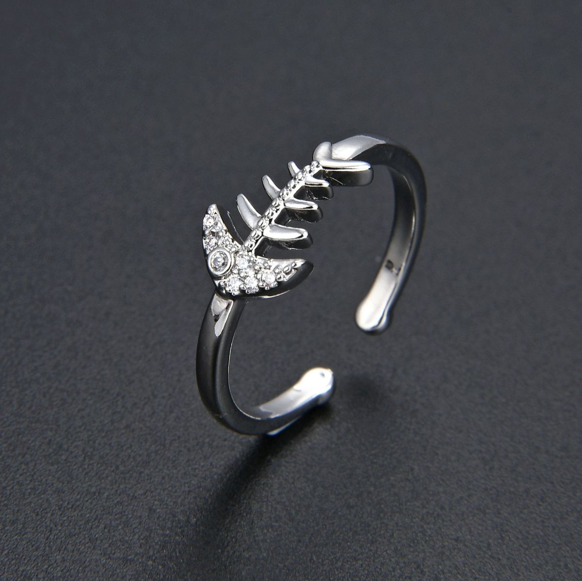 Unisex Simple And Elegant Real Gold Electroplated Fish Bone Ring With Adjustable Opening, Must Have For Fashionistas_ipsvogv.com