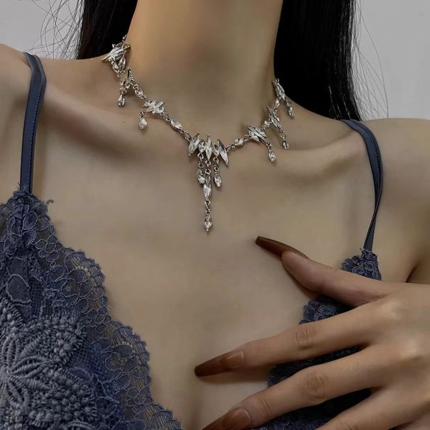 Women's Jewelry Set Fashion Exaggerated Diamond Oval Necklace Versatile Niche Design Water Drop Clavicle Chain Subculture Jewelry Y2k Necklace_ipsvogv.com