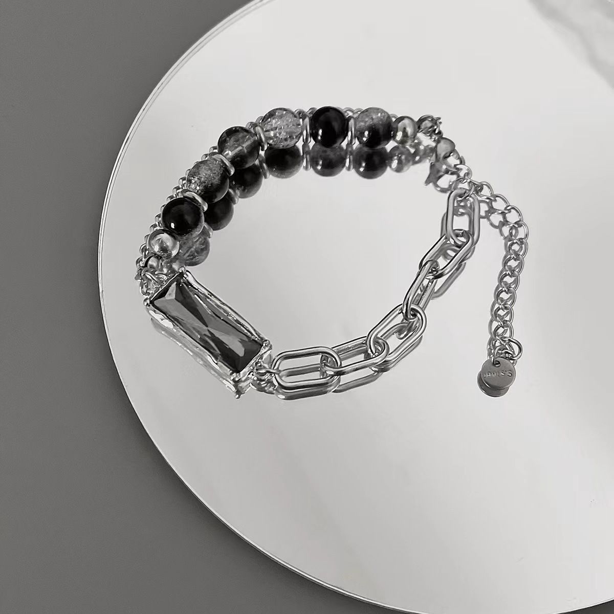 Fashionable Personalized Round Bead Spliced Cat Eye Stone For Women, With Niche Design A High-end Feel. Ins Cool And_ipsvogv.com