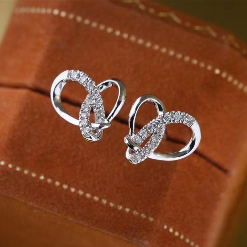 Cao Shi's Minimalist, Luxurious, High-end Are Wrapped In Triangular Micro Inlaid And French Romantic Heart-shaped_ipsvogv.com