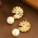 Forest Style Sweet Fresh Diamond Inlaid Daisy Pearl Pendant With Feminine Temperament, Simple And High-end Silver Needle_ipsvogv.com
