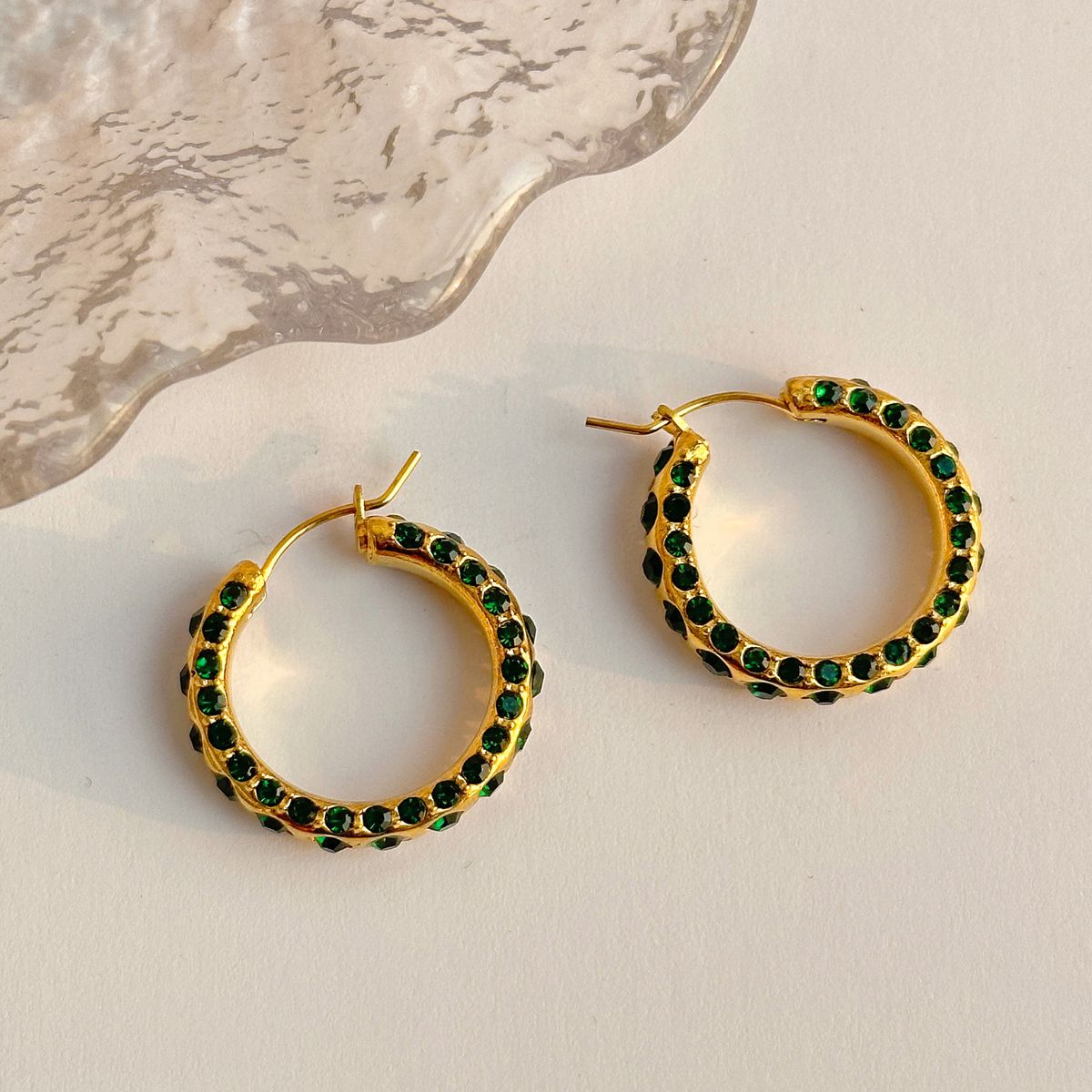 Unisex Fashionable Niche INS Retro Stainless Steel Coral Full Diamond Zircon Earrings_ipsvogv.com