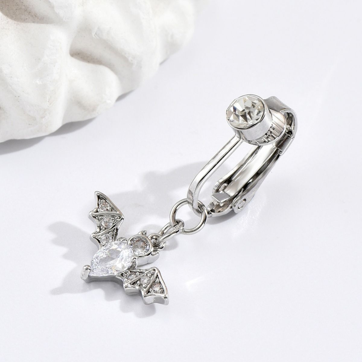 Ins spicy girl bat shaped niche design buckle hip-hop style no punching ring inlaid with diamonds versatile navel nail_ipsvogv.com